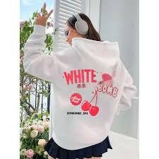 Read more about the article Stay Effortless in White Fox Elevated Hoodie Fashion