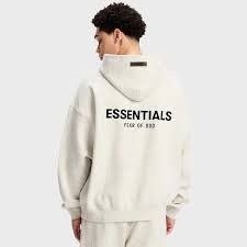 Read more about the article Discover Essential Elevated Hoodie Fashion and Broken Planet’s Bold Designs