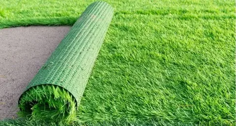 You are currently viewing Putting Artificial Grass: Everything You Need to Know