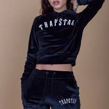 Read more about the article Step Up Your Look with Trapstar Elevated Hoodie Fashion Trends