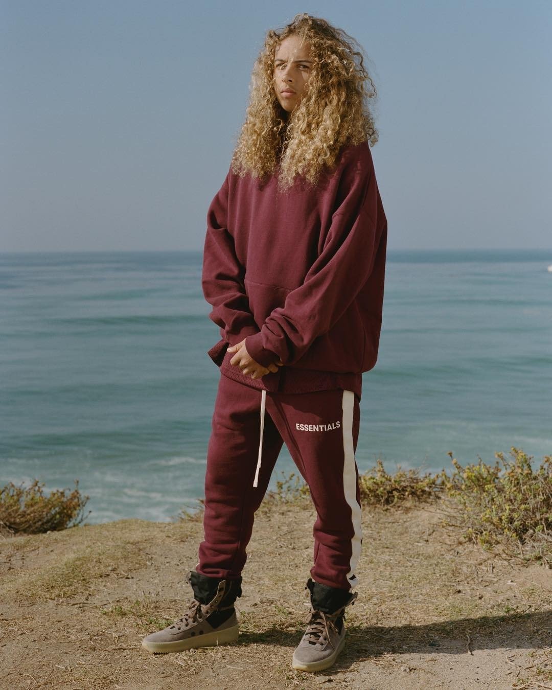 You are currently viewing Essentials sweatpants that match well with simple white tees