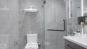 Read more about the article The Modern Appeal and Practical Benefits of Frameless Glass Shower Doors