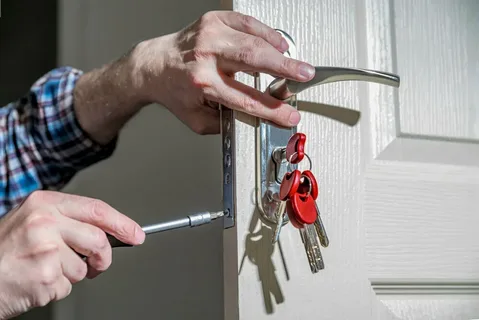 You are currently viewing Emergency Locksmith Services in Phoenix, AZ That Restore Access Without the Stress