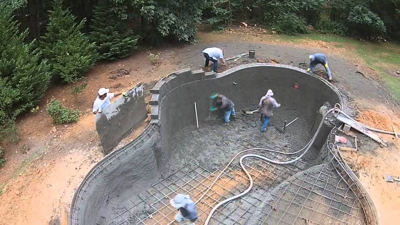 You are currently viewing How Long Does It Take to Construct a Gunite Pool?