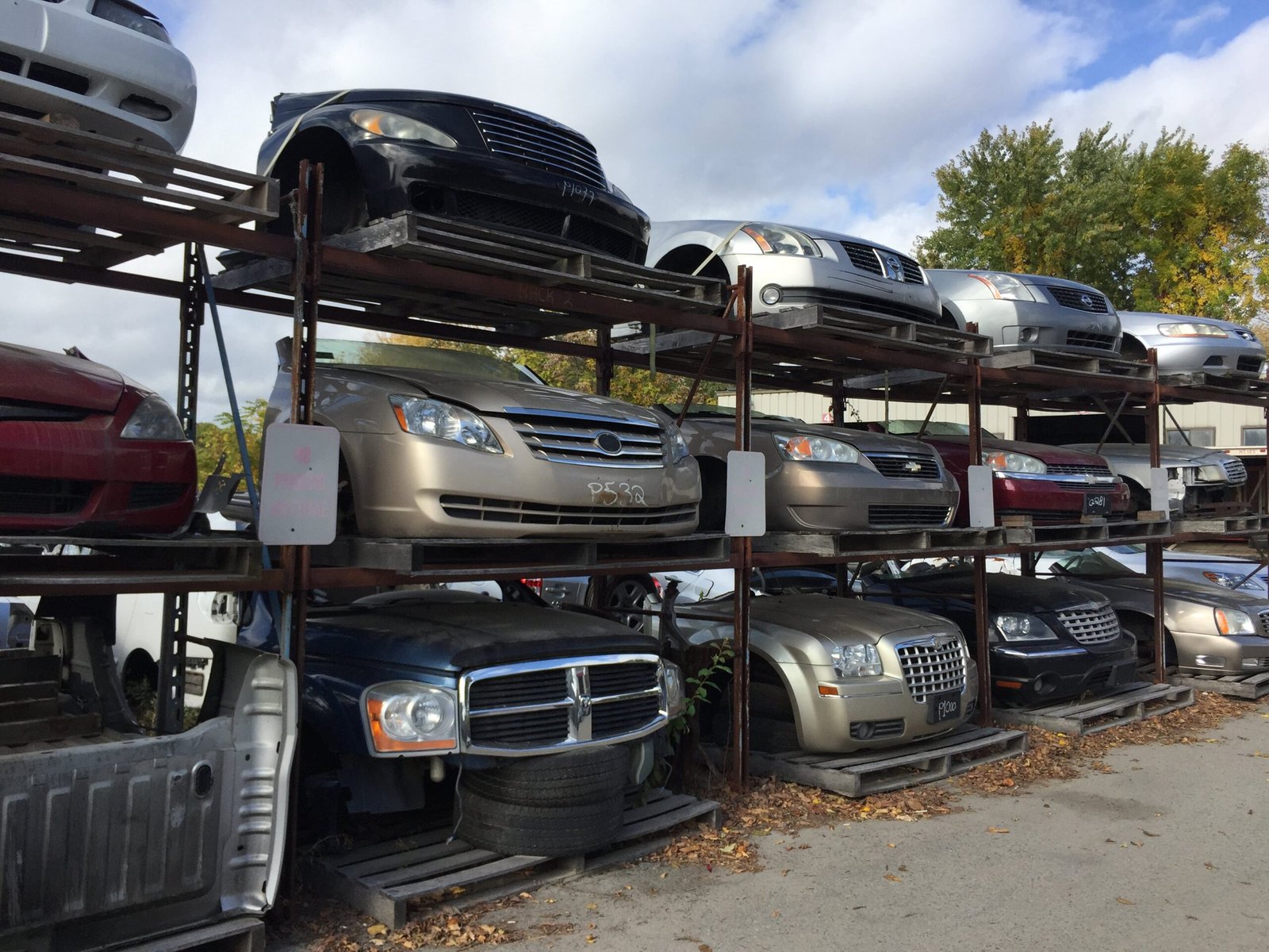 Read more about the article Scrap Ford Buyers Brisbane – Fast & Friendly Wreckers