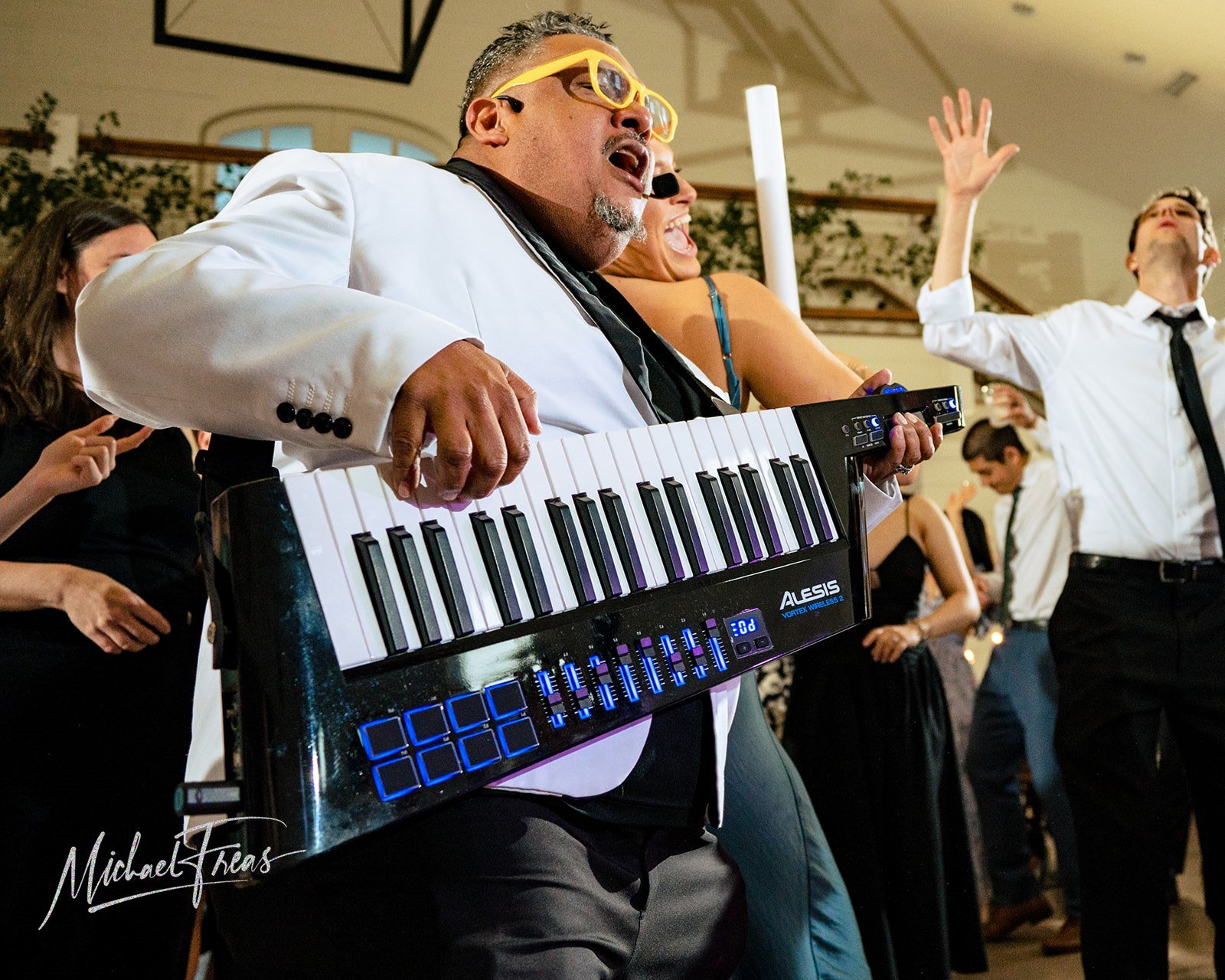 You are currently viewing DJs in Asheville: Find the Perfect Asheville Wedding DJ for Your Big Day