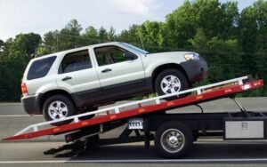 Read more about the article Emergency Towing in Corolla, NC That Gets You Back on the Road Fast