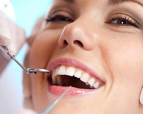 Read more about the article Enhance Your Smile with Fixed Dentures in Tampa at Your Desired Smile