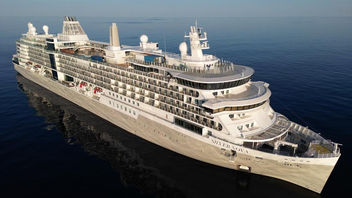 You are currently viewing What is the Average Cost of a Luxury Cruise?