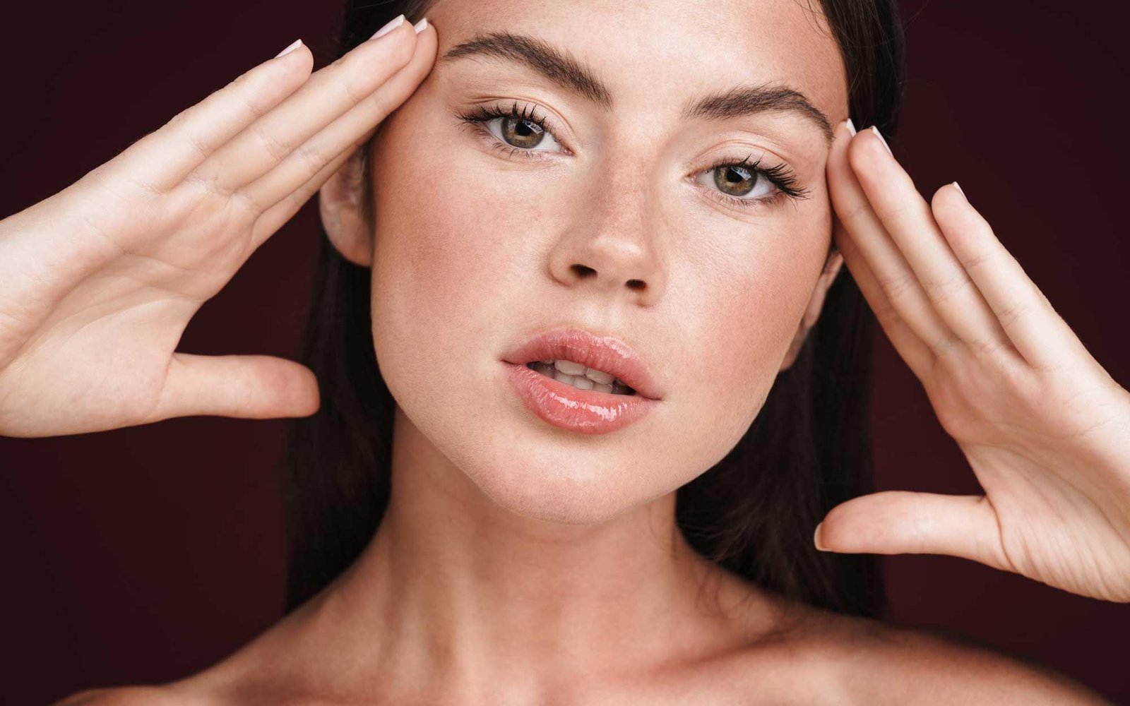 You are currently viewing How Do Temple Fillers Improve Facial Balance?