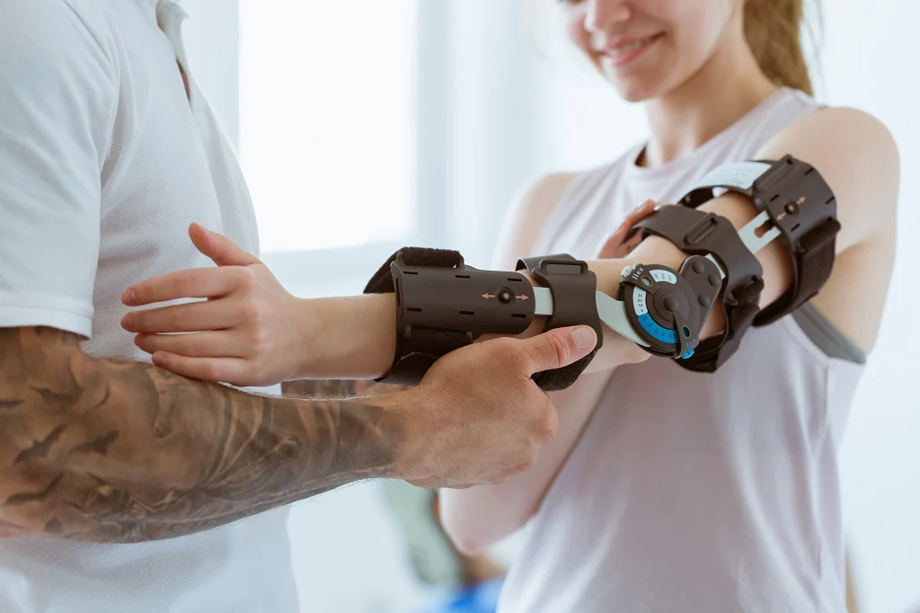 Read more about the article Prosthetics and Orthotics in Michigan: Compassionate Care and Local Medical Solutions