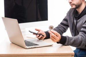 Read more about the article How Blockchain Redefines Content Monetization