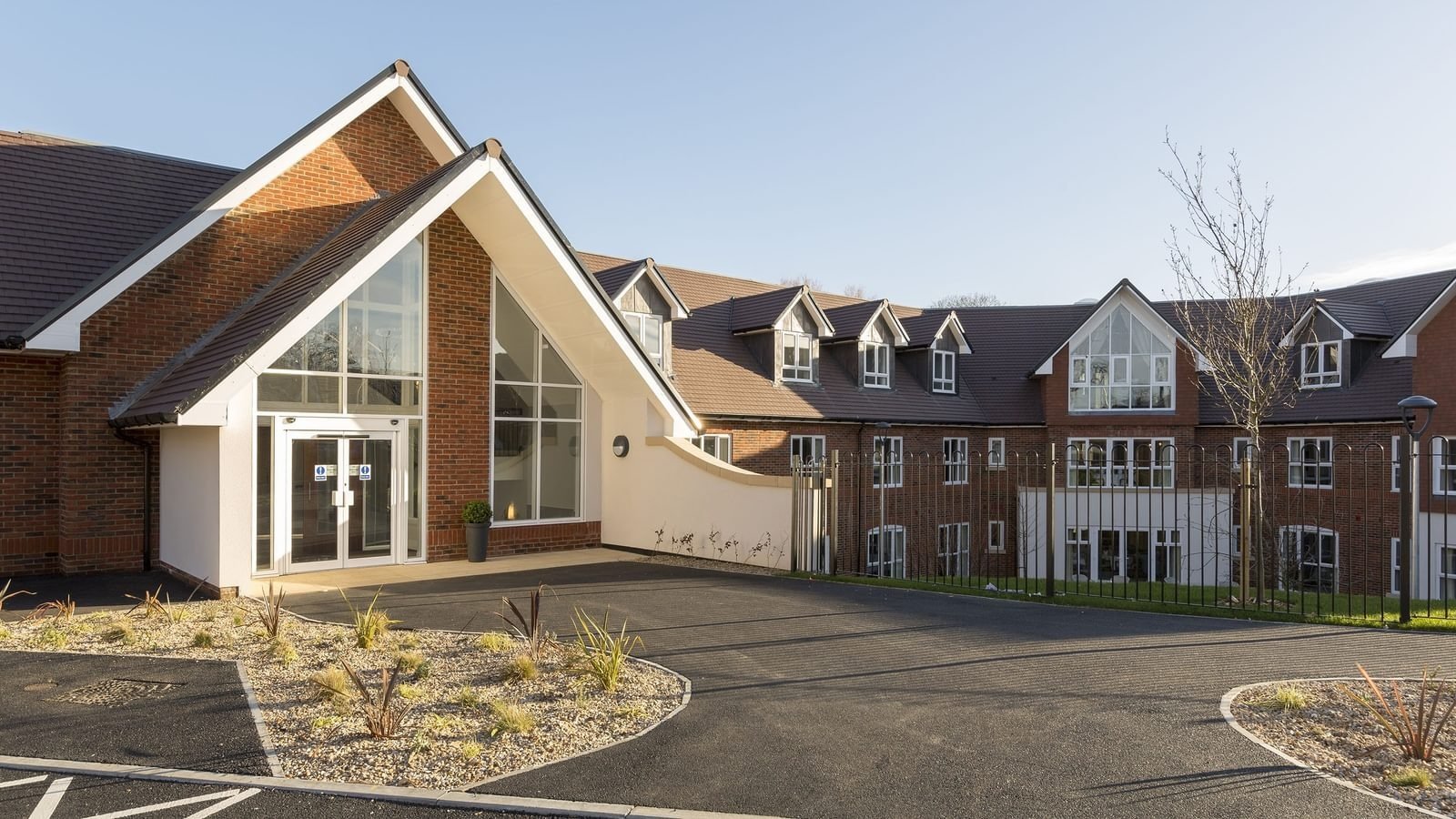 You are currently viewing Care Home Builders: Crafting Exceptional Living Spaces for Seniors