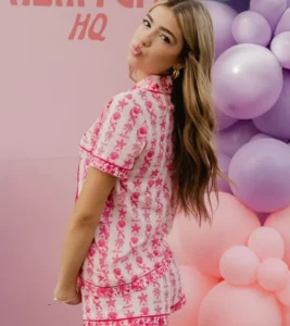 Read more about the article Streetwear Spotlight: Pink Palm Puff Designs & Colors