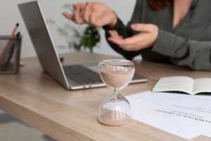 Read more about the article The Role of Time Management in Passing Online Assessments