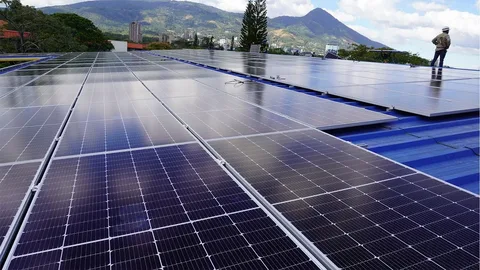 Read more about the article Top Benefits of Installing Solar Panels in Armstrong Creek in 2025