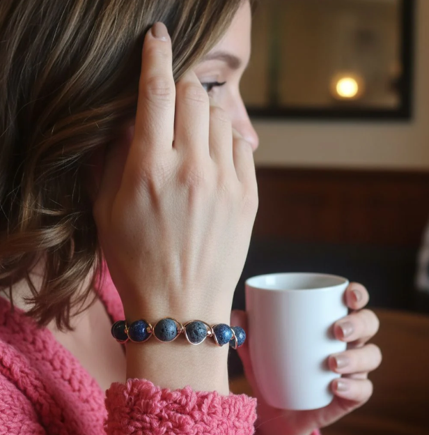 You are currently viewing Stylish Copper Bracelets – Boost Wellness & Elevate Your Everyday Look