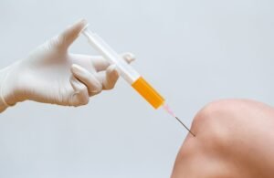 Read more about the article Is Stem Cell Therapy a Better Option Than Surgery?