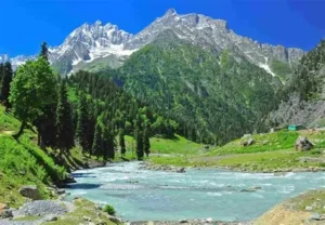 Read more about the article Jammu and Kashmir Tourist Places: A Journey into Himalayan Majesty
