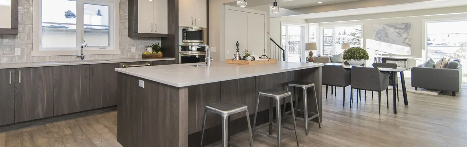 You are currently viewing Transform Your Home with Modern Modular Kitchens and Stylish Bathroom Accessories Sets from WallMantra