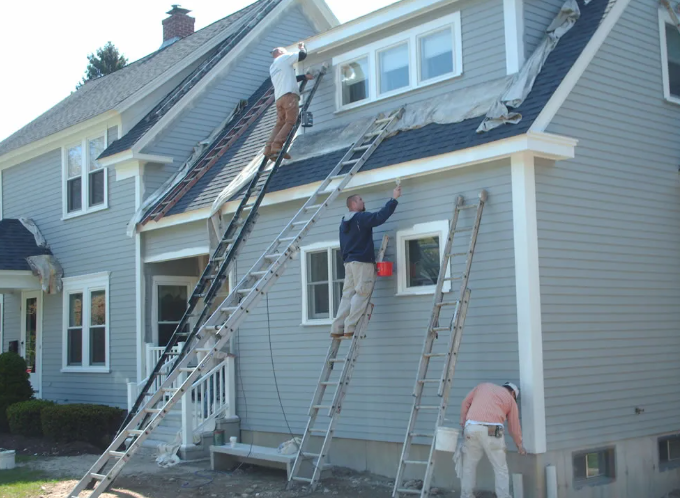 Read more about the article How Climate and Seasonal Weather Affect Exterior Paint Longevity