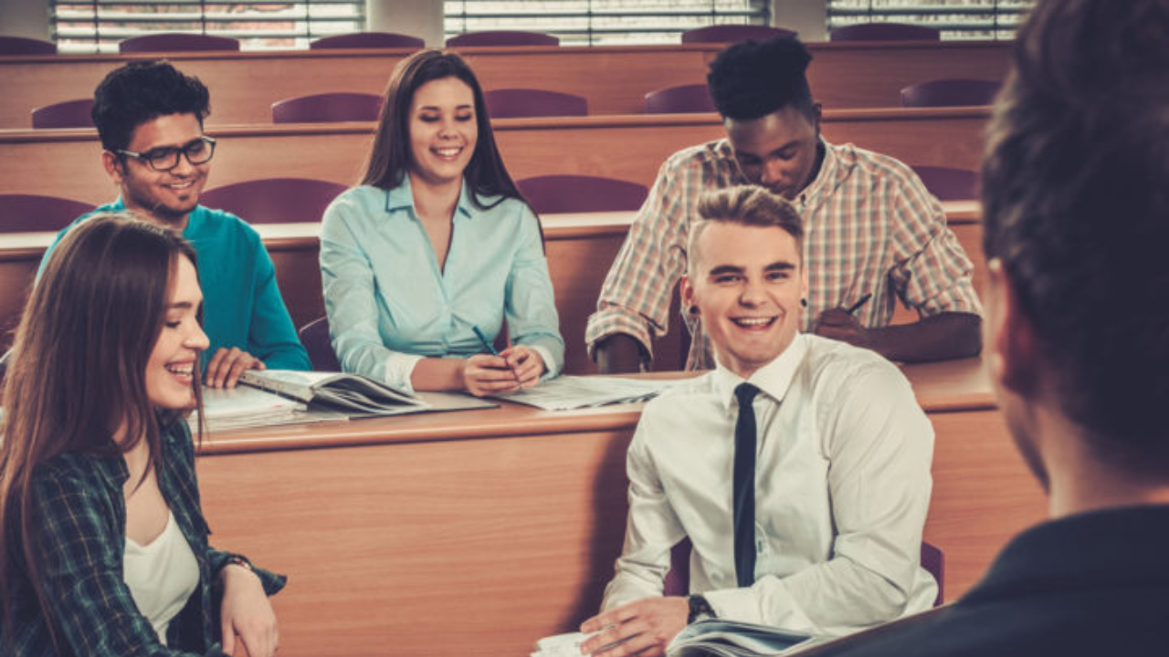 You are currently viewing SmartBeee Guiding Students Toward Global Education Opportunities With Confidence