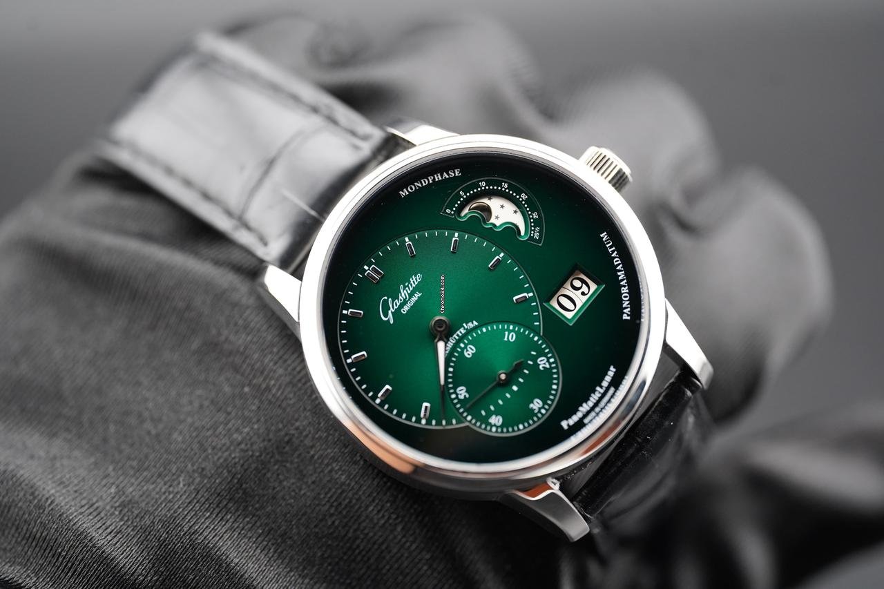 Read more about the article Timeless Luxury: Watches as a Lifestyle Statement