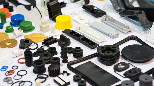 Read more about the article Why the Insert Molding Process Matters When Selecting a Plastic Parts Supplier