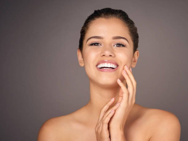 Read more about the article Can the 8 Point Facelift Fix Sagging Skin Fast?