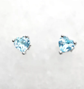 Read more about the article Elegant Women Earrings to Elevate Your Look