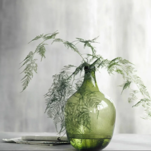 Read more about the article Transform Your Space with a Stylish Green Bottle Vase