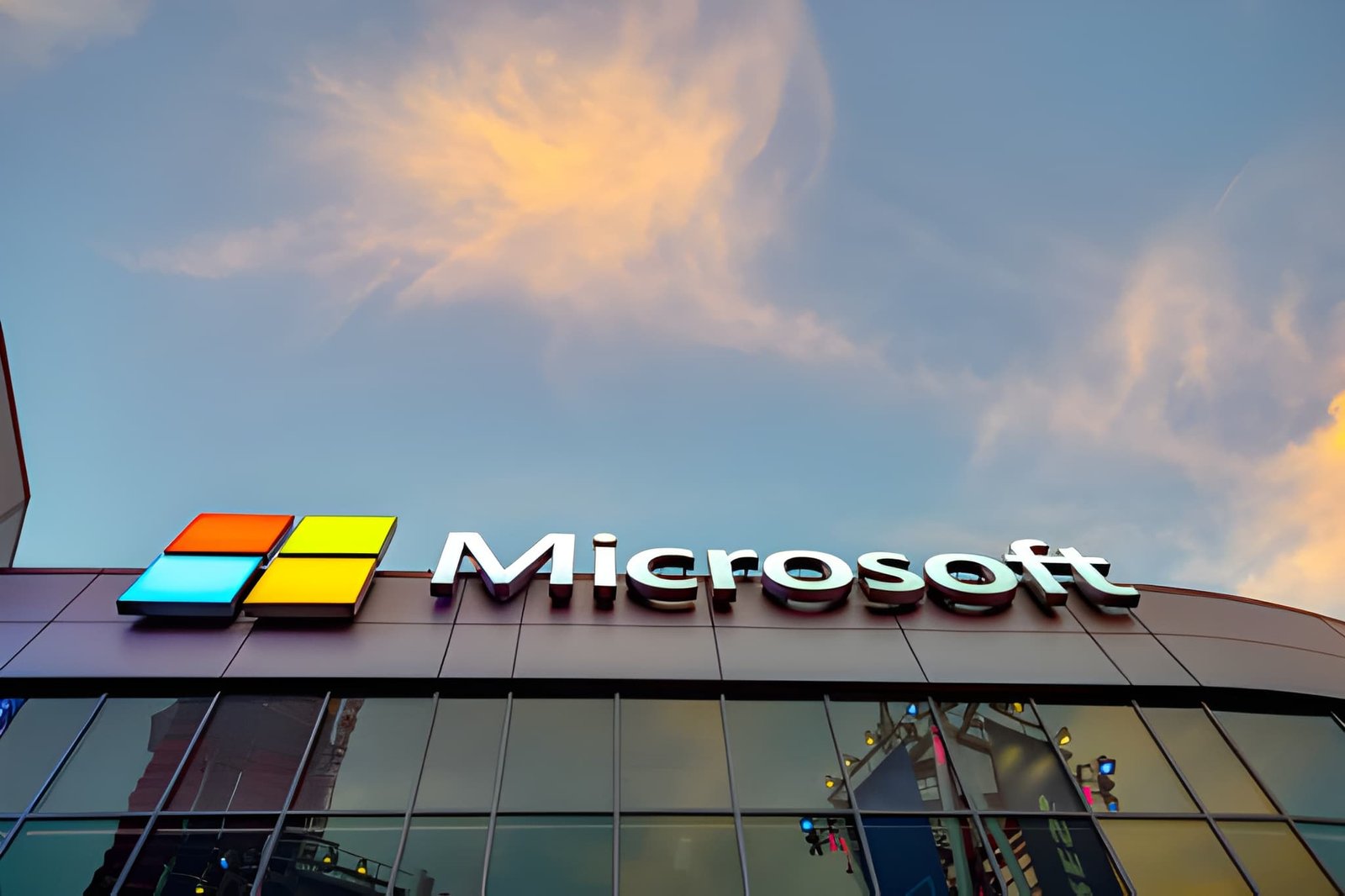 You are currently viewing Key Benefits of Building Enterprise Solutions on Azure