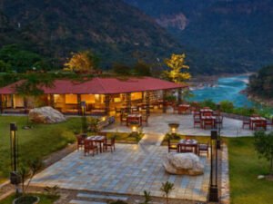 Read more about the article Dreaming of a Riverside Wedding? Explore the Most Scenic Wedding Venues in Rishikesh