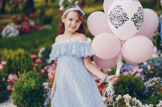 Read more about the article Handmade Baby Girl Frock Design Ideas for Special Occasions