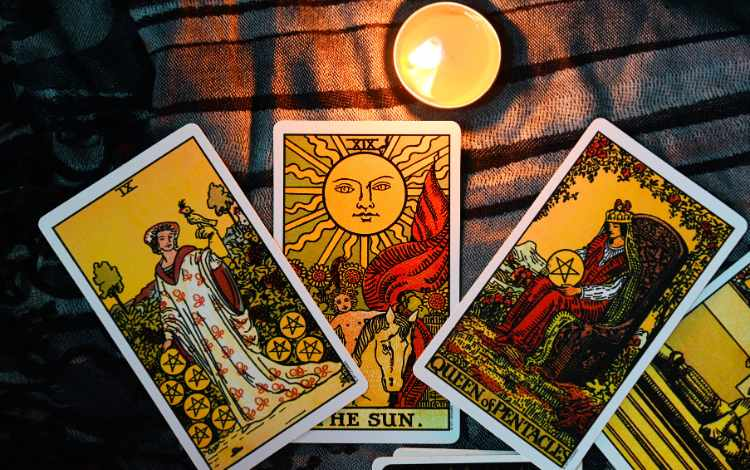 Read more about the article Honest & Trustworthy Tarot Reader Wisdom for Daily Choices
