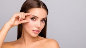 Read more about the article What Techniques a Plastic Surgeon in Abu Dhabi Uses