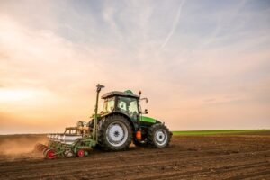 Read more about the article HVO Fuel Suppliers UK: Driving Cleaner Energy for Businesses and Homes