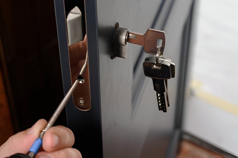 You are currently viewing Locksmith London – Reliable Help When You Need It Most