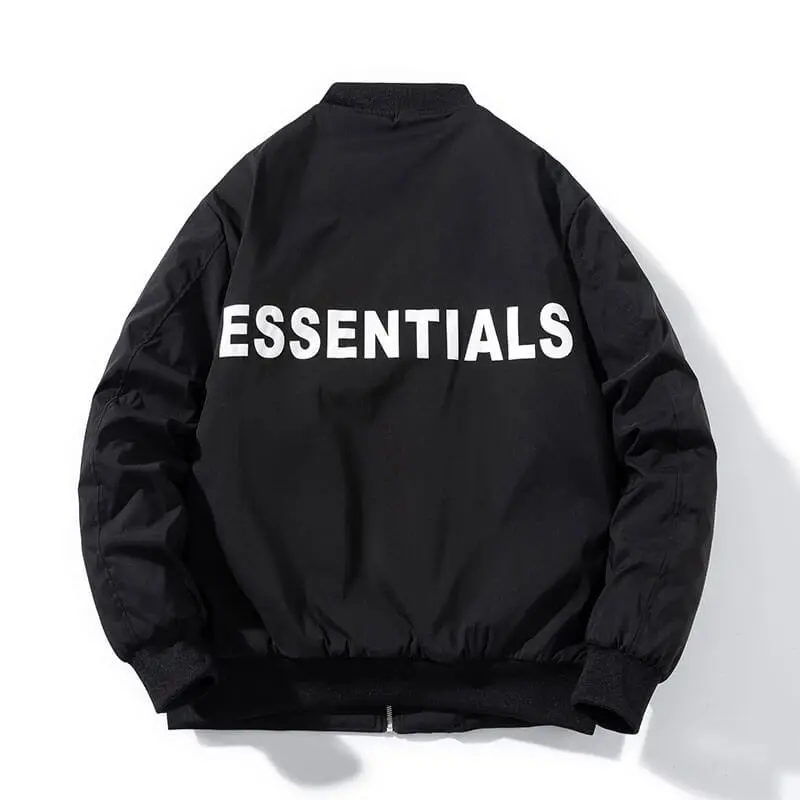 You are currently viewing Essentials Hoodies: Where Modern Minimalism Meets Everyday Luxury