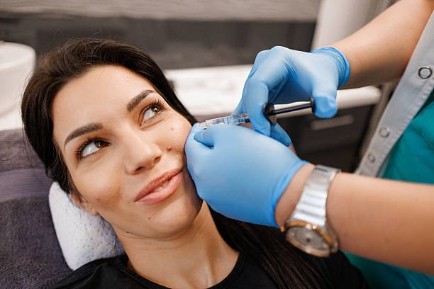 Read more about the article Can Cheek Fillers Injections Improve Face Contours?