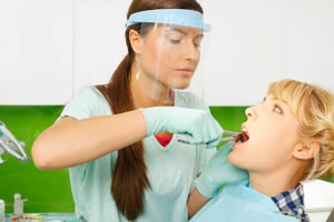 Read more about the article What Are Signs of Infection After Tooth Removal