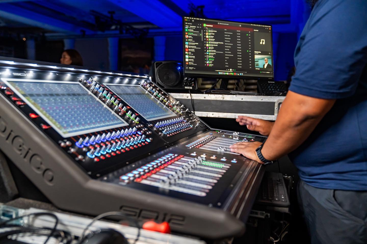 You are currently viewing How Professional Audio Visual Services Enhance Business Events