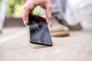 Read more about the article Trusted iPhone Screen Replacement Shop in Hastings Service