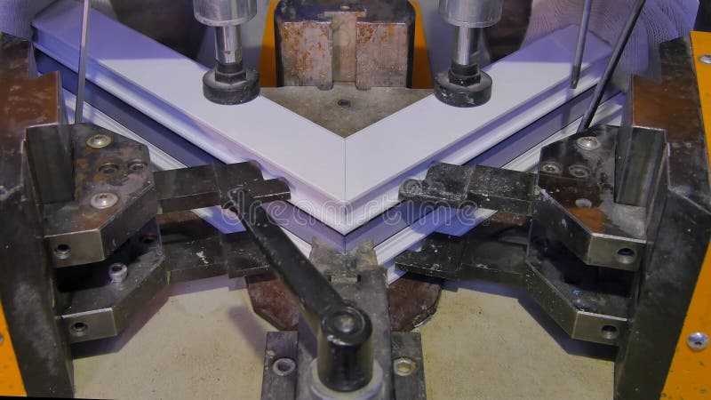 Read more about the article Expert Window Frame Welding and Iron Work Solutions