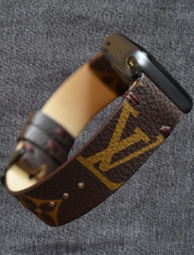 You are currently viewing Apple Watch Band Classic LV Monogram | Designer-Inspired Luxury