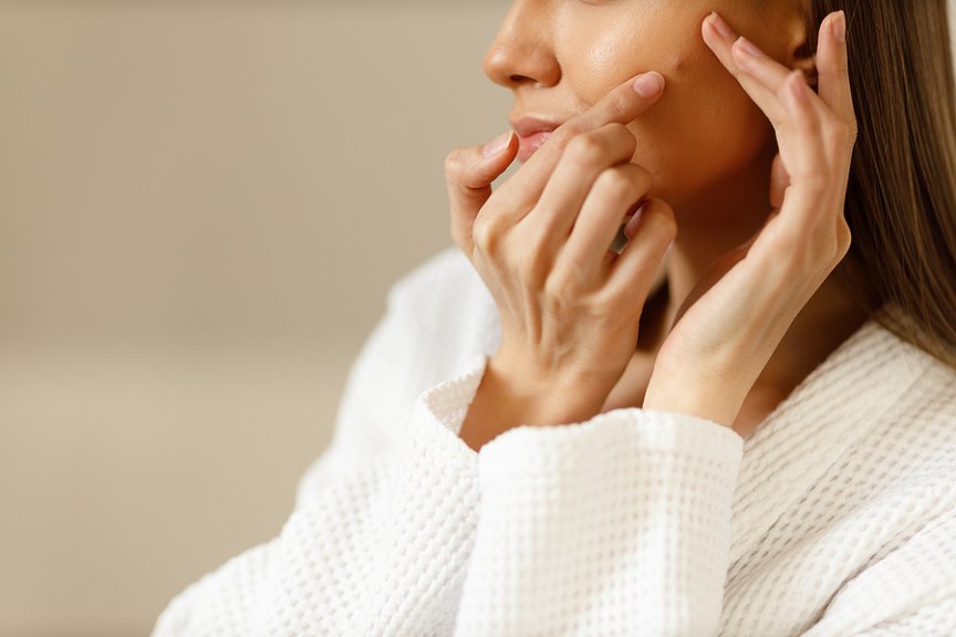 You are currently viewing Luxury Skincare Meets Science in Acne Treatment