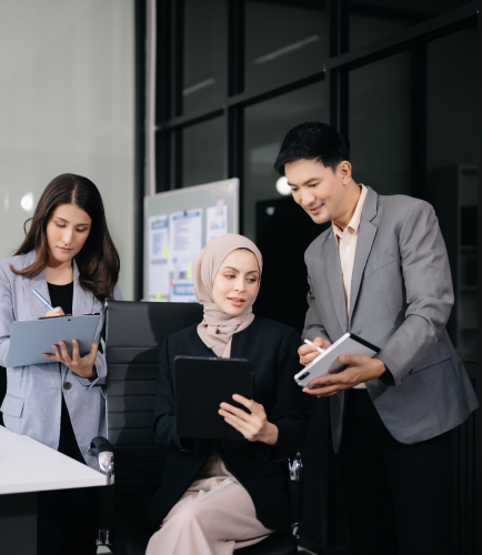 You are currently viewing Mainland Company Setup in the UAE: A Practical Guide for Growing Your Business with Stratrich