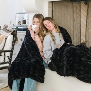 Read more about the article Minky Blankets Explained: Fabric, Benefits, and Care Guide