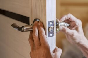 Read more about the article 24 Hr Locksmith Services – Professional Help Anytime You Need It