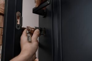 Read more about the article Locksmith Call Out – London’s Fast and Trusted Team